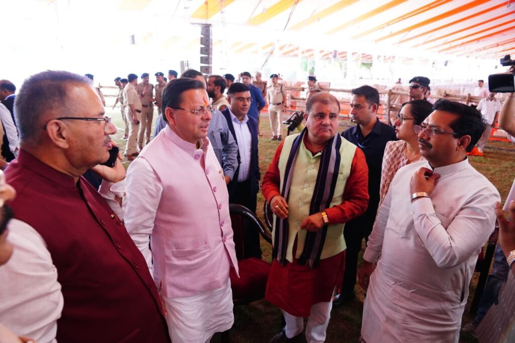 सीएम धामी ने प्रधानमंत्री के दौरे को लेकर किया स्थलीय निरीक्षण